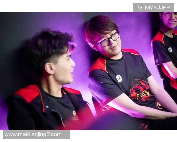 电竞比分与和平精英战术分析FPX盯防体系的深度解读与应用探讨实时数据